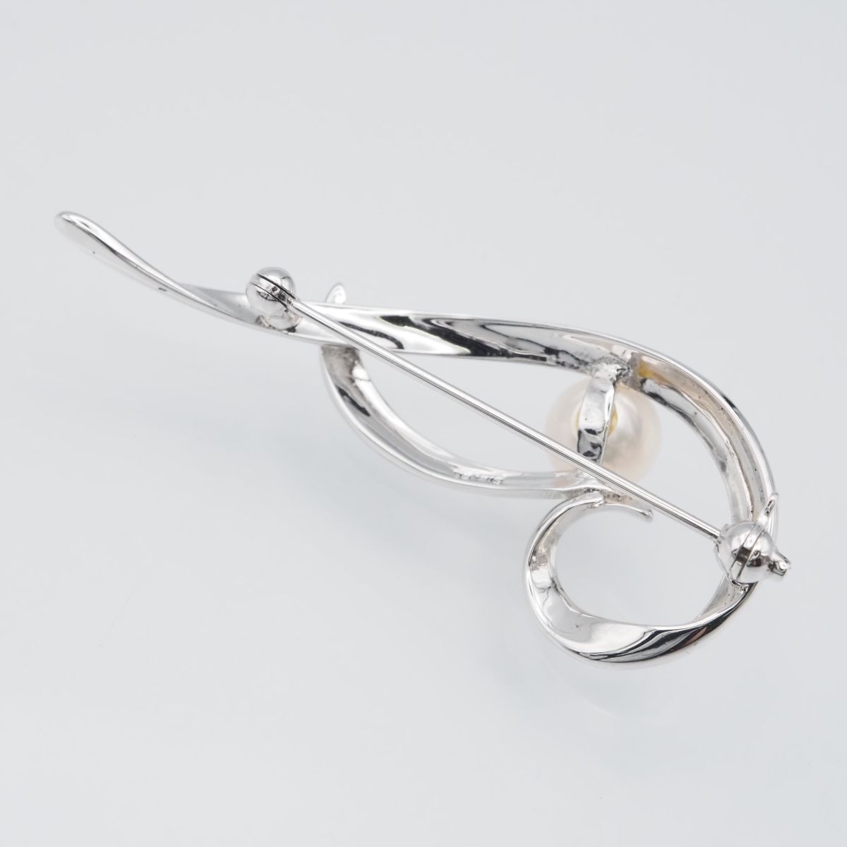 モダン C761 本真珠 7.3mm珠 パール SILVER刻印 ブローチ デザイン シルバー コサージュ 6月誕生石 直立の