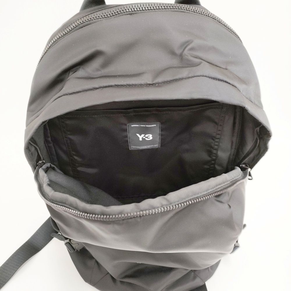 ブラックナイロンバックパック A43010