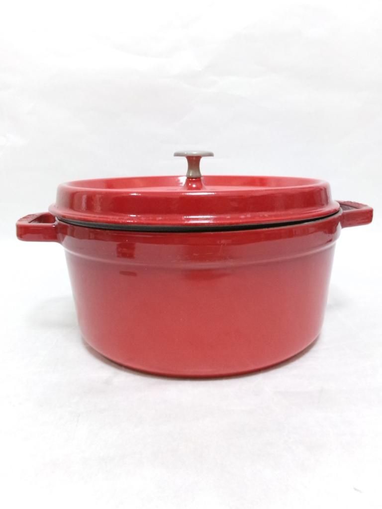 Staub ストウブ