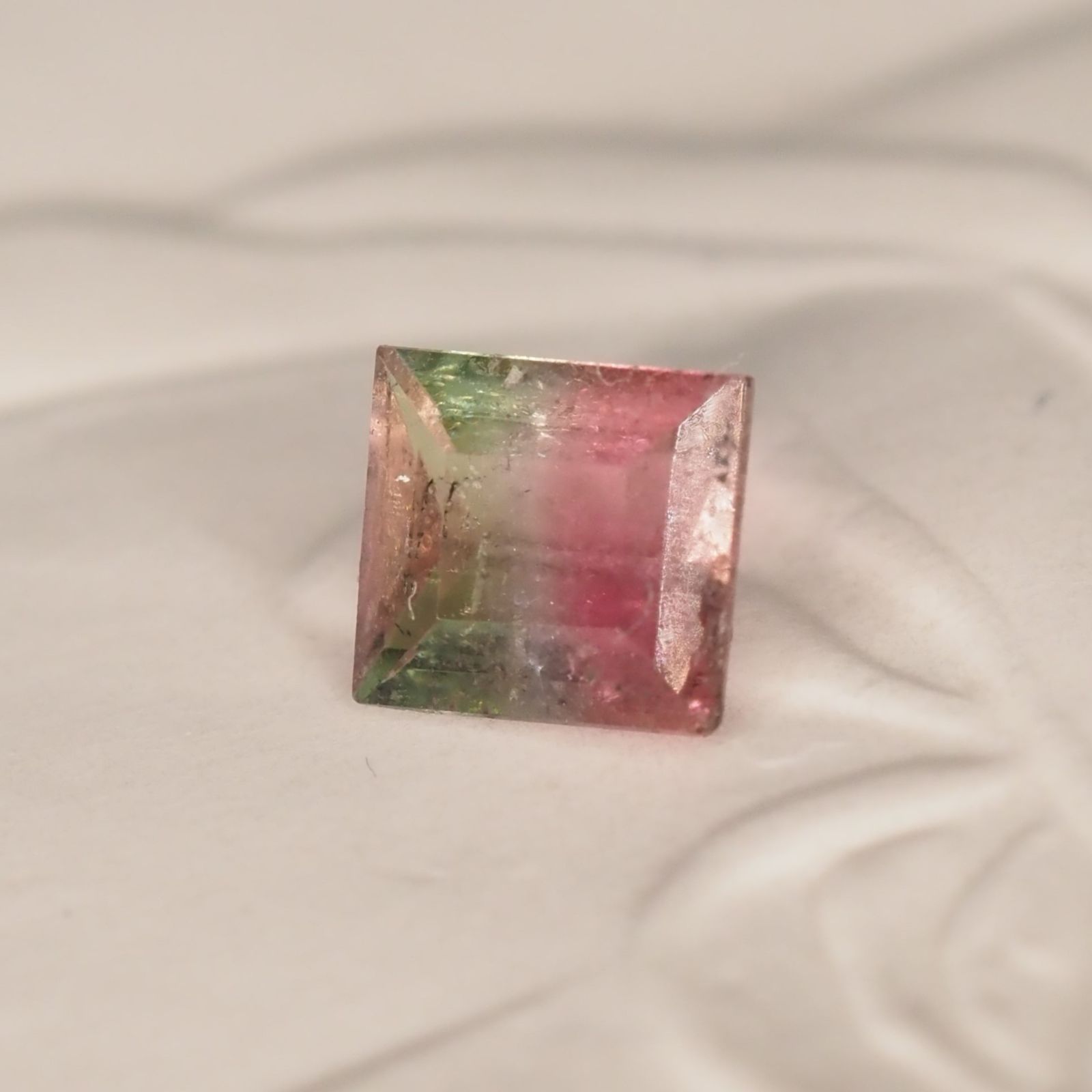 バイカラートルマリン 0.34ct - メルカリ