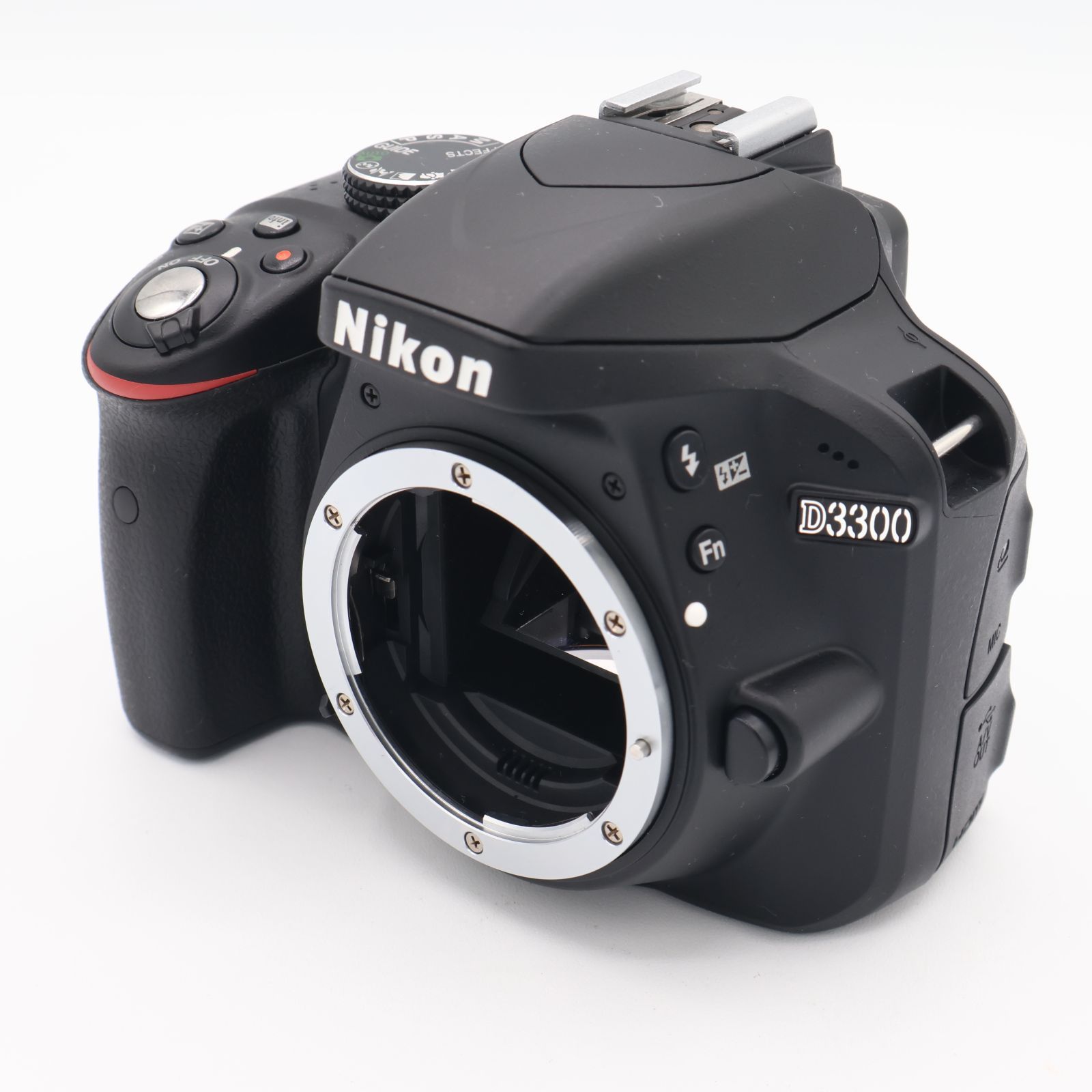 シャッター数2800回以下☆Nikon D5300☆初めての一眼レフに最適♪ シャッター数2800回以下☆Nikon D5300☆初めての一眼レフに最適