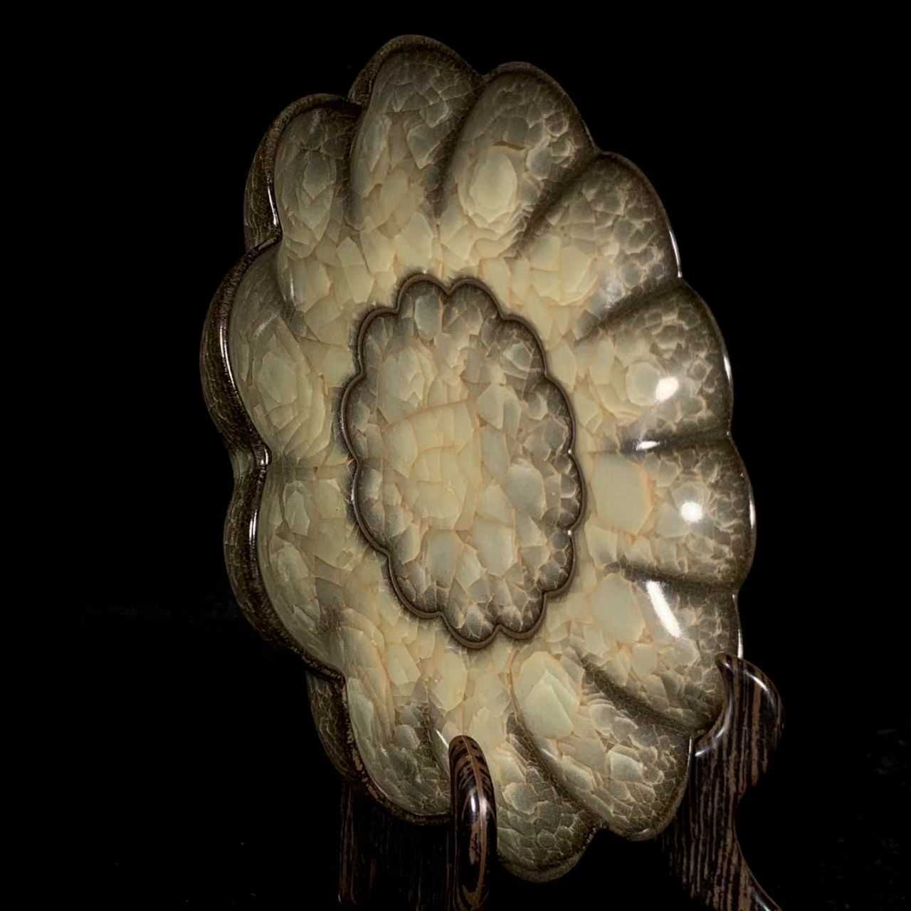 宋汝窯 氷裂紋 銘文双鳳尊 高さ22cm 直径12.5cm 陶芸 文房具 置物 中国時代物.宋官窯氷割れ紋.花口洗.文房置物.賞物.古陶磁. 陶器