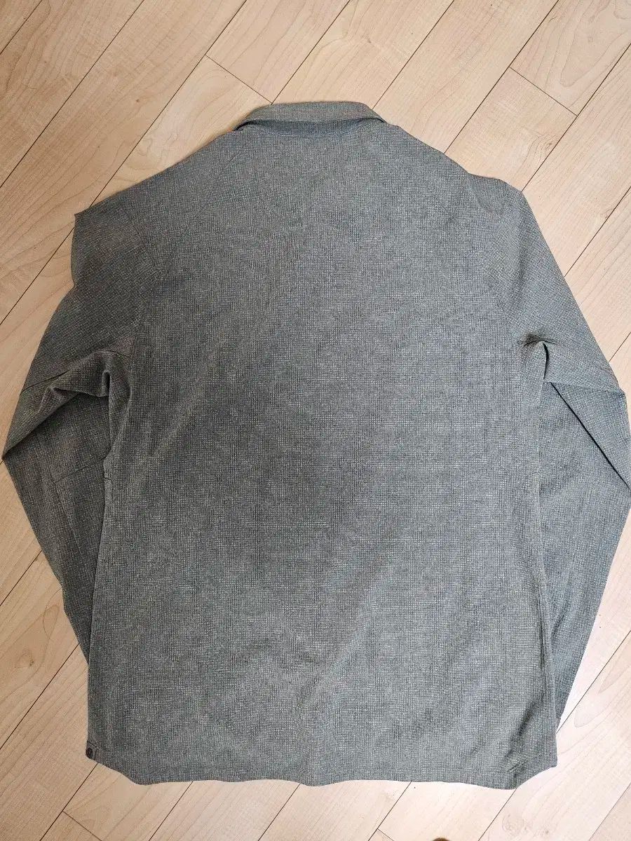 親密な lululemon メンズ シャツ グリーン カラー 長袖シャツ 取付無料