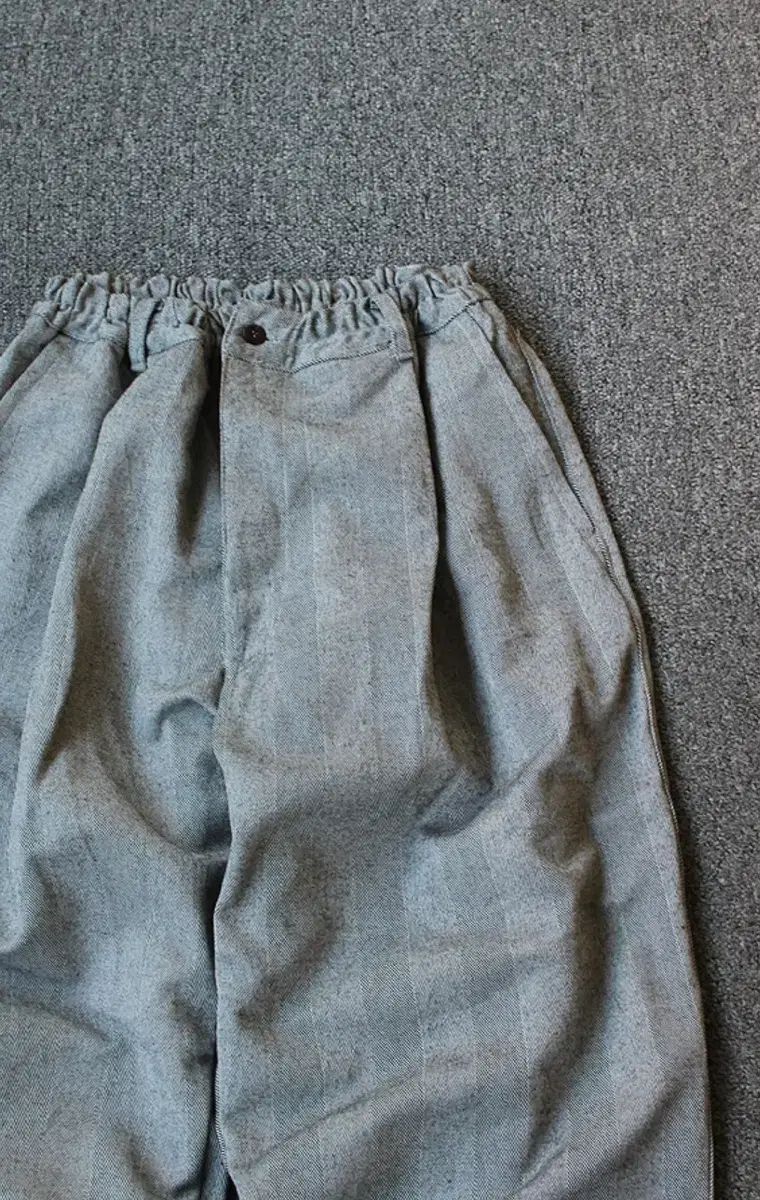 Uzuiro ワイド コクーン パンツ バルーンフィット