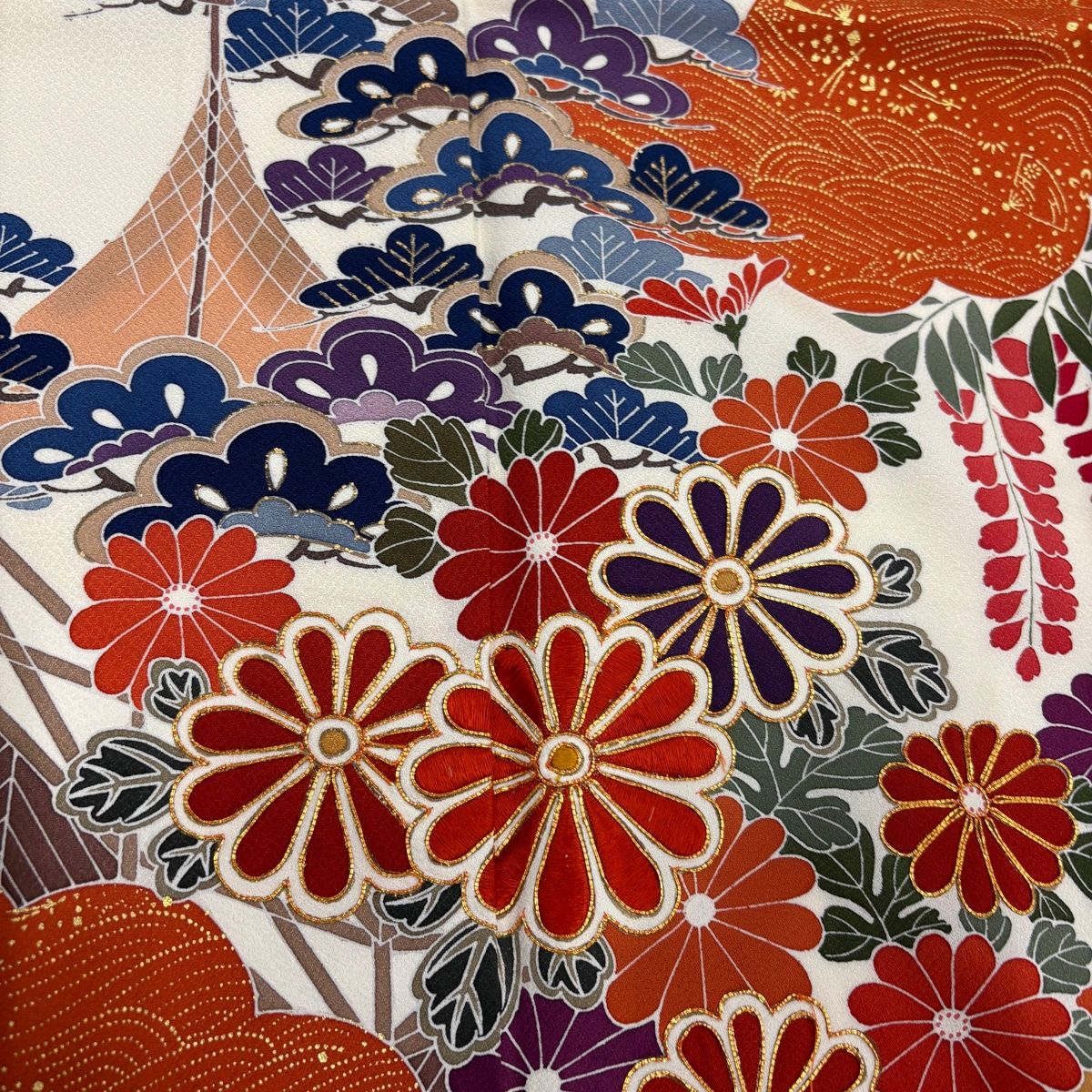 振袖 花柄刺繍 クリーム色 絹　セット 振袖 身丈167cm 裄丈65.5cm M 袷 草花 雲文 刺繍 金彩 クリーム