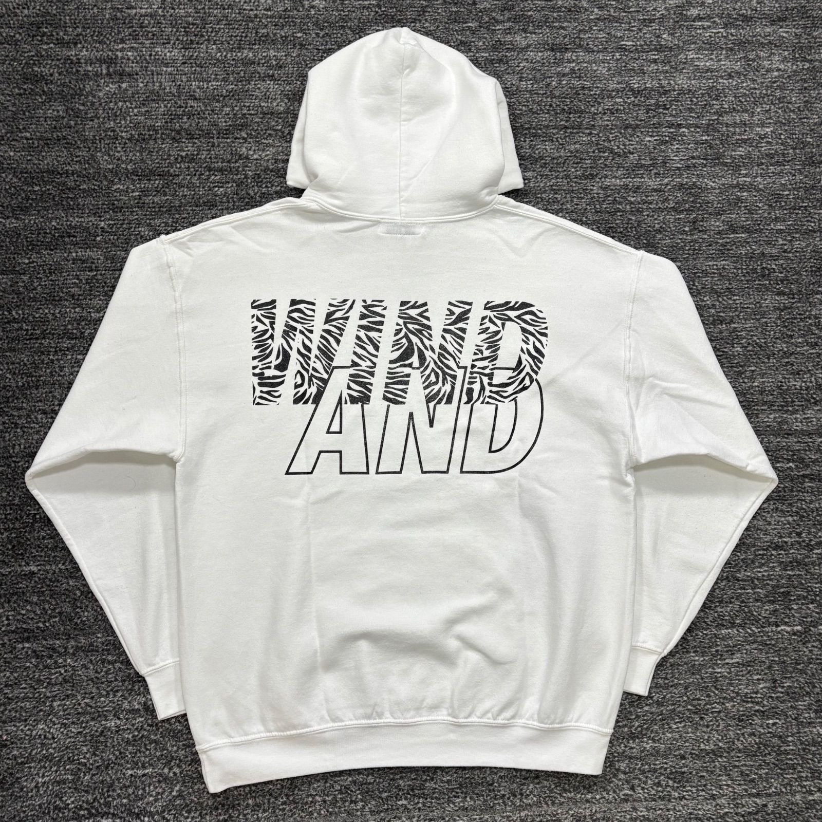 ウィンダンシー WIND&SEA 新品 メンズL パーカー フーディー ホワイト ウィンダンシー WIND&SEA 新品 メンズL パーカー フーディー