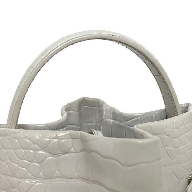 バレンシアガ 2way バッグ ドローストリング バケットバッグ XS - メルカリ