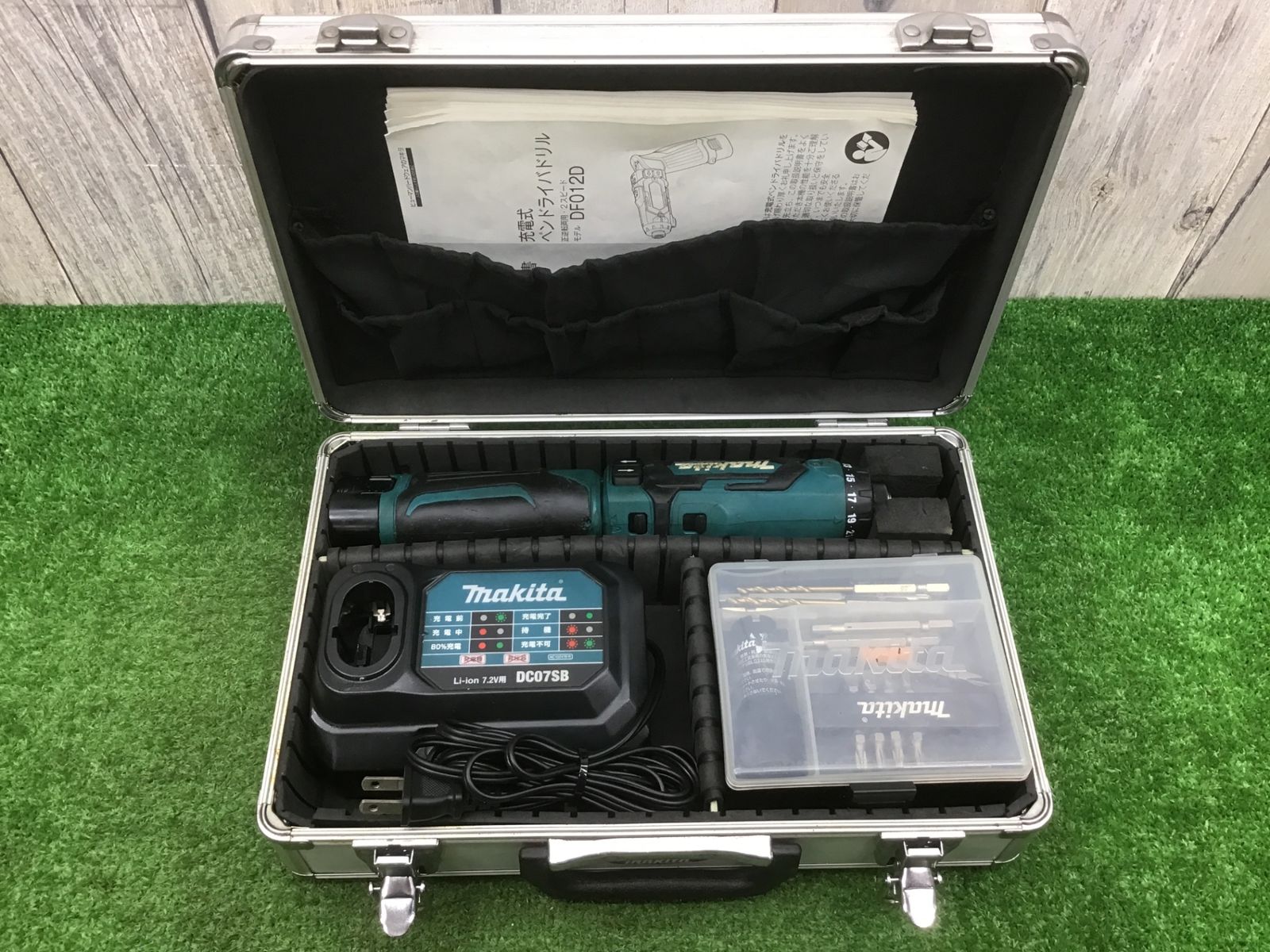 コードレスドリルドライバー