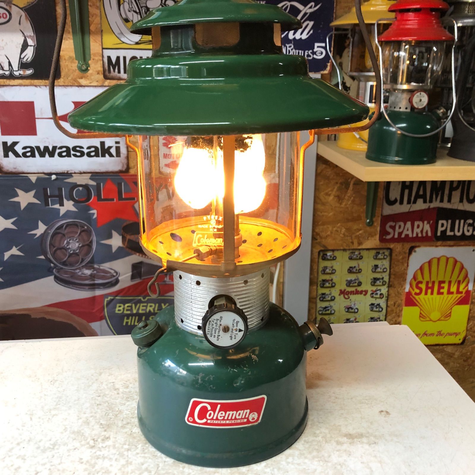 コールマンランタン200A パテペン 1969年4月製造 燃焼絶好調1969年4月製