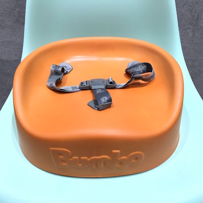 Bumbo　バンボ　ブースターシート　ベビーチェア　オレンジ