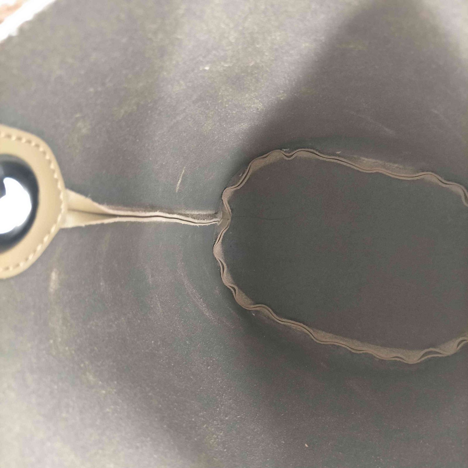 Leather bucket