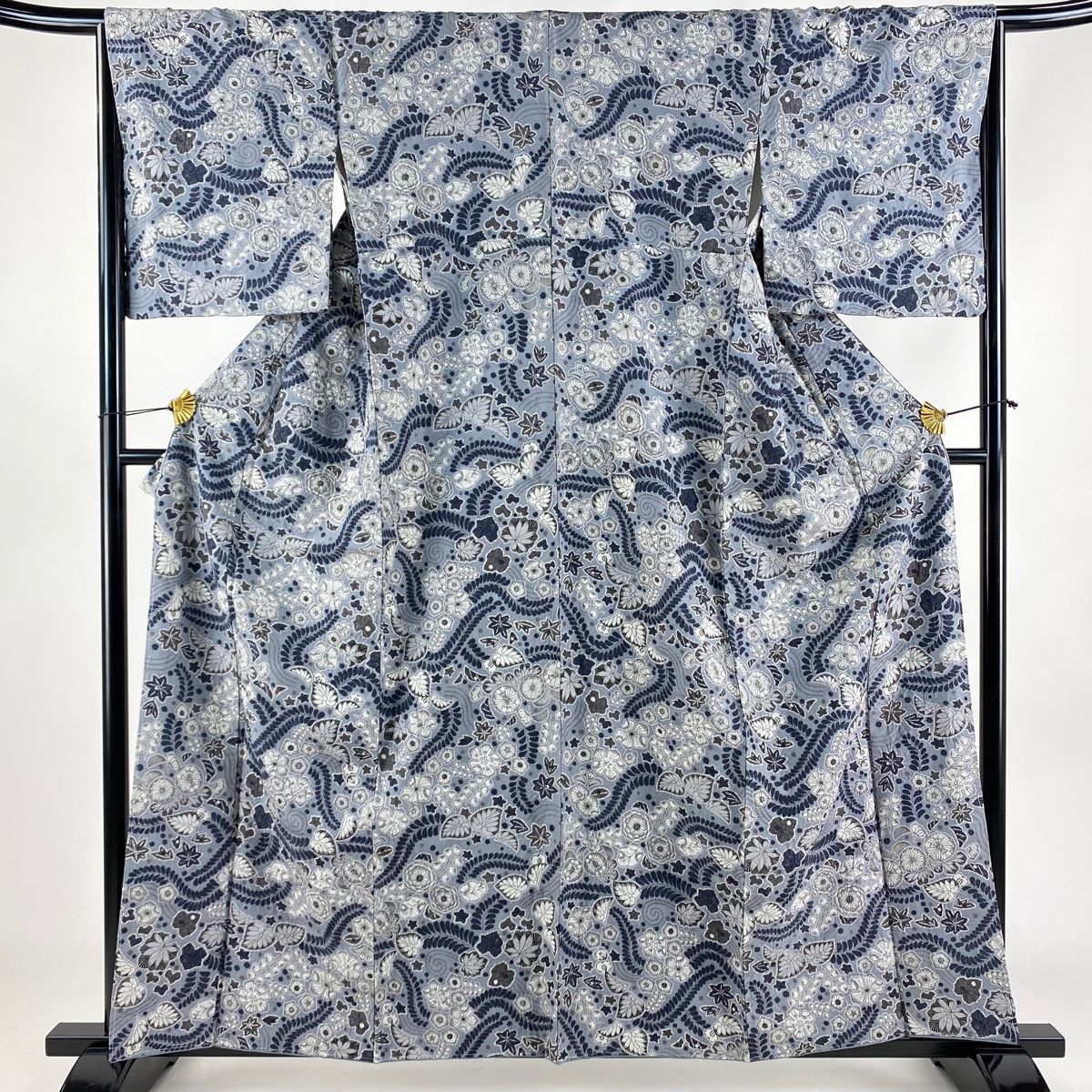 小紋 身丈159.5cm 裄丈66cm M 袷 草花 流水 銀通し 青灰色 正絹 名品