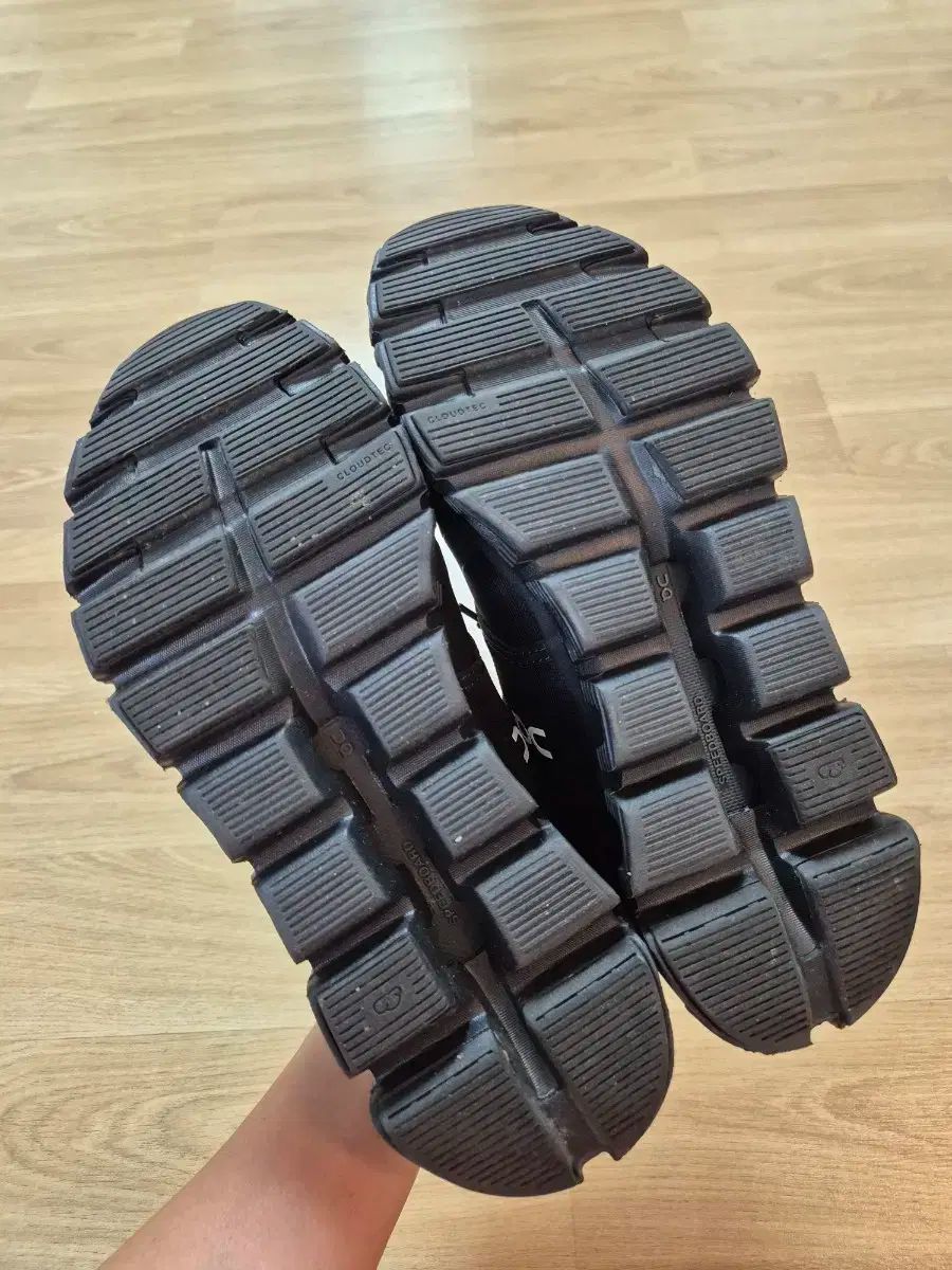 学習について クラウド 6 防水 黒 235