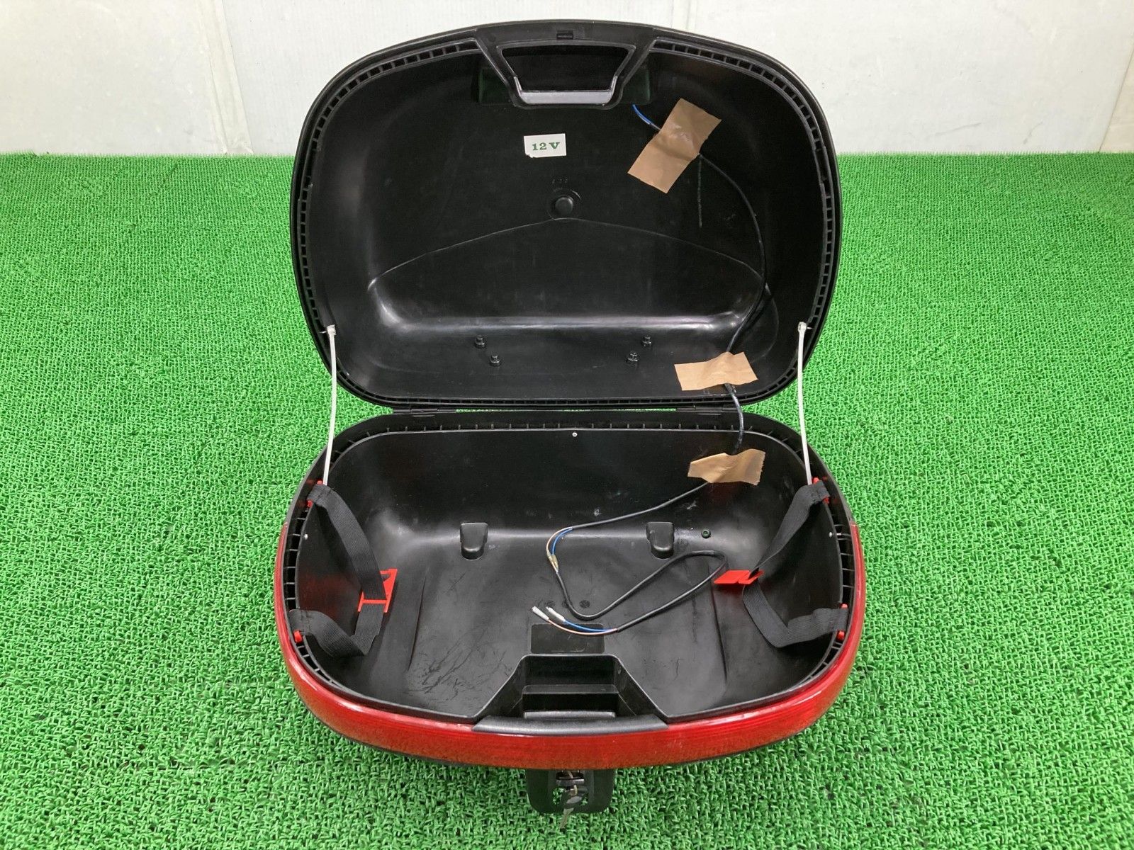 GIVI製 トップケース 社外 バイク 部品 ストップランプ付き コケキズ 