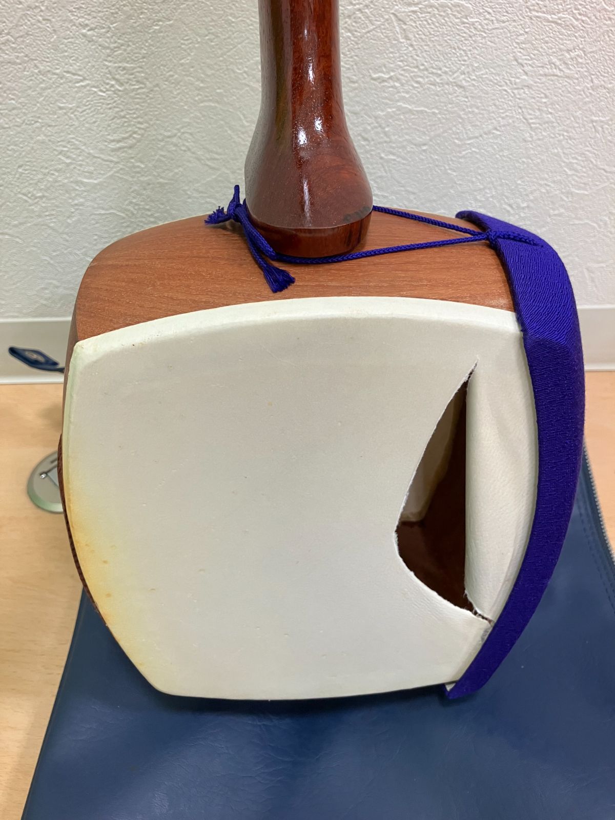 20792】ジャンク品 三味線 本体 全長約90cm バチ 撥 駒 ケース