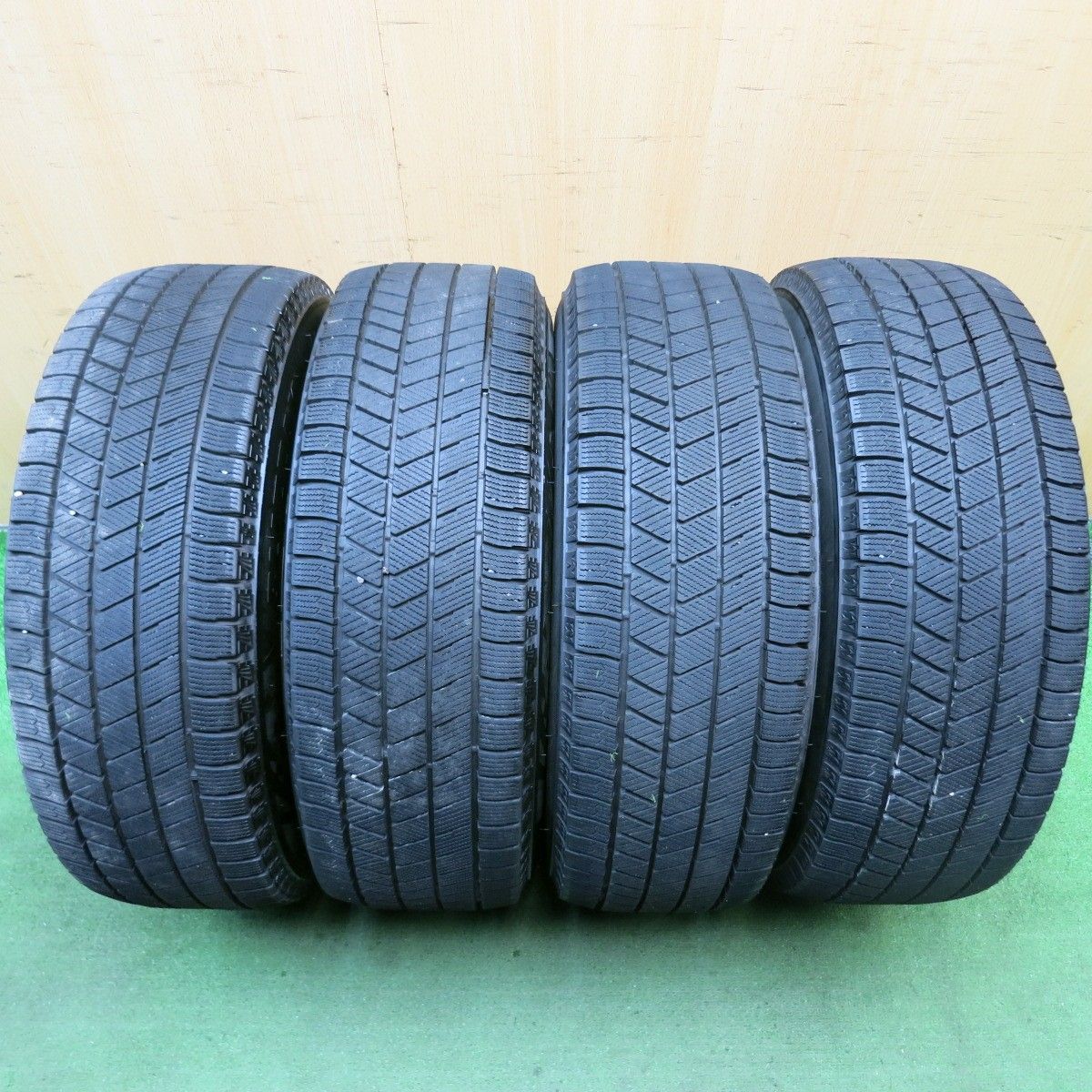 バリ溝！22年！キレイ！9.5分☆スタッドレス 205/65R15 ブリヂストン 