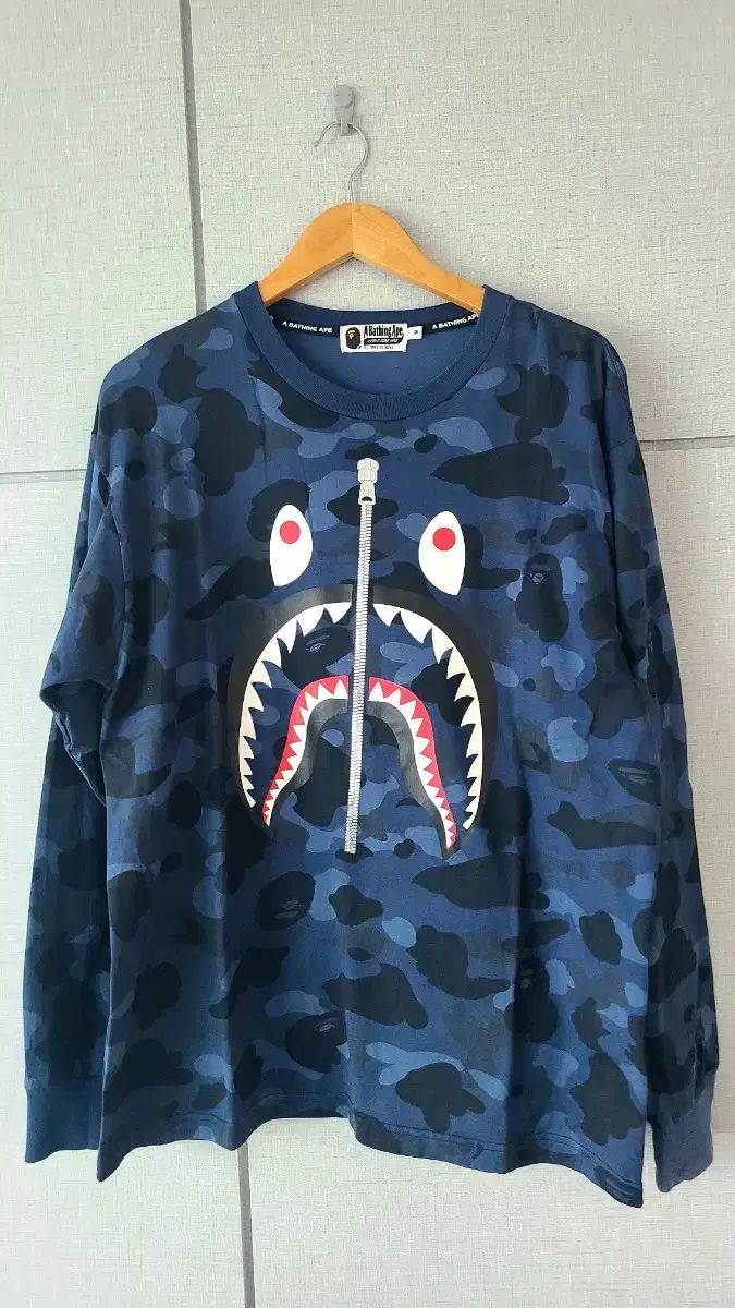 【雷市場（ポンジャン）商品韓国直送】M A BATHING APE(アベイシングエイプ) リラックスフィット ブルーカモ シャーク 長袖 ロングスリーブ