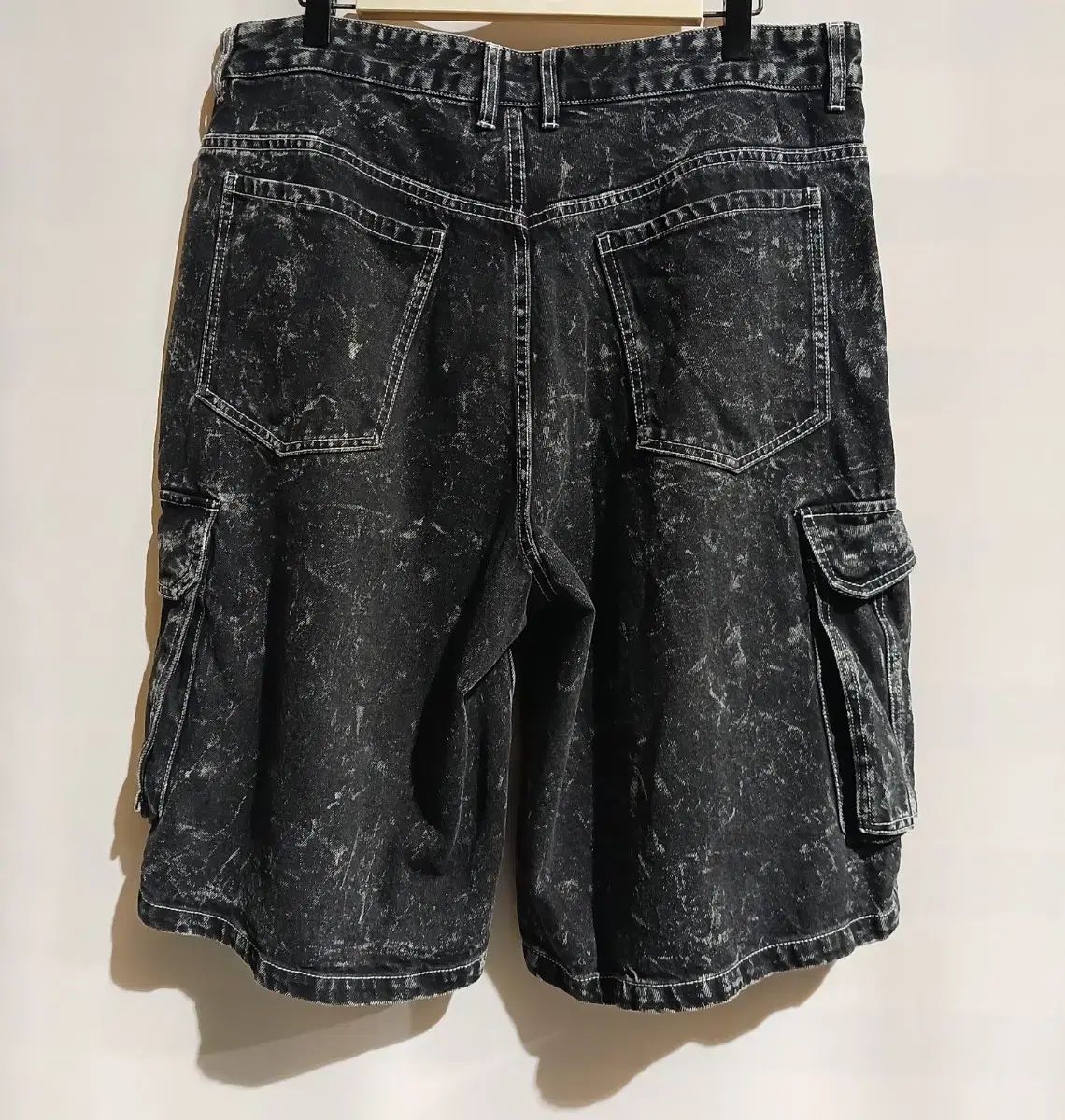 ZARA(ザラ) エッシド ウォッシュド デニム カーゴ バミューダ