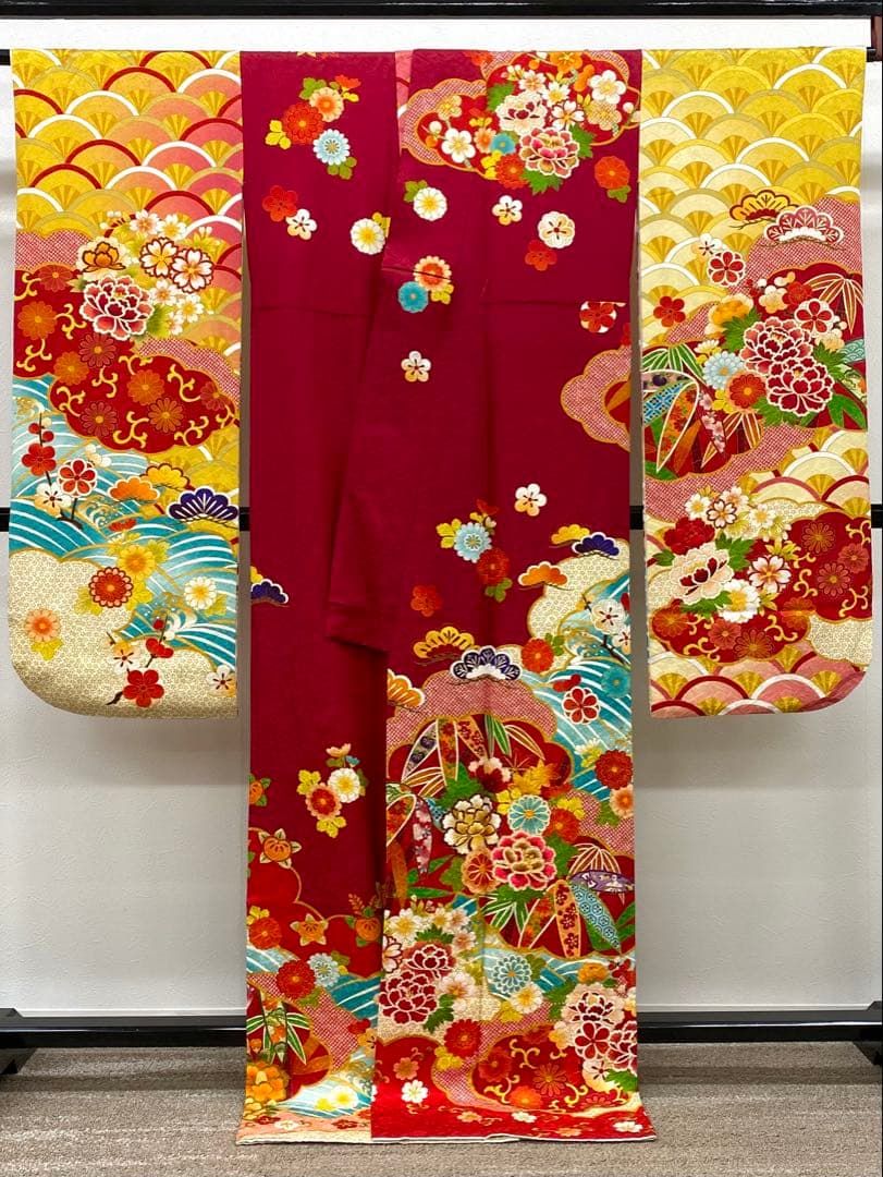 ファッション誌振袖 ageha 豪華 刺繍 紋意匠 洋花 身丈167cm ファッション誌振袖 ageha 豪華 刺繍 紋意匠 洋花 身丈167cm