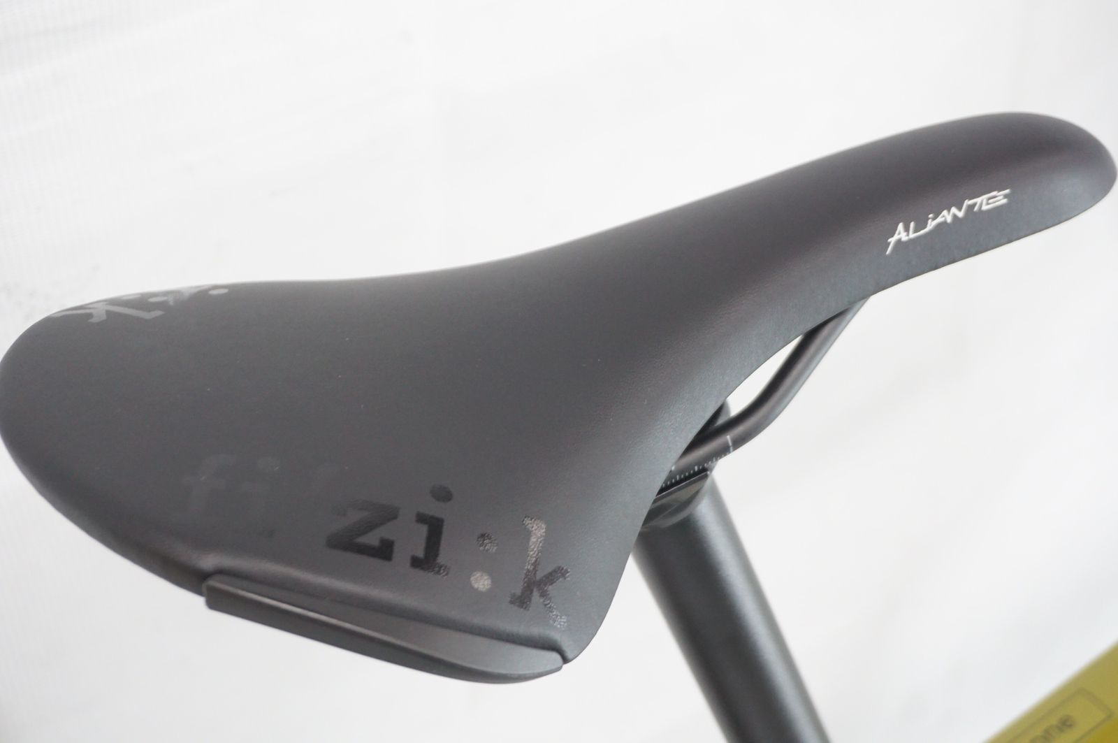 グラベルロードバイク