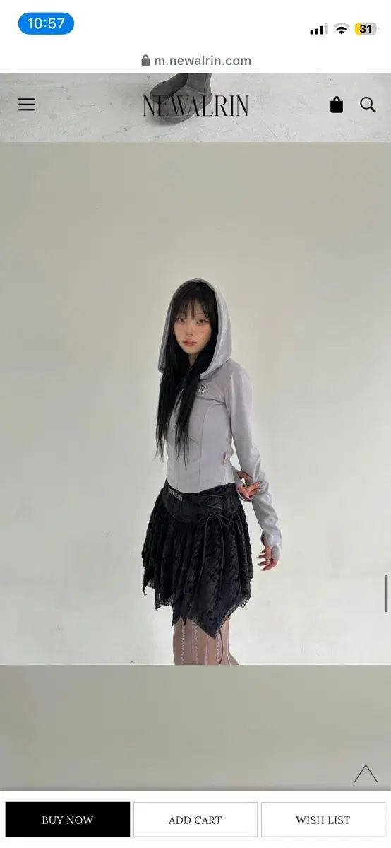 ジップアップパーカー