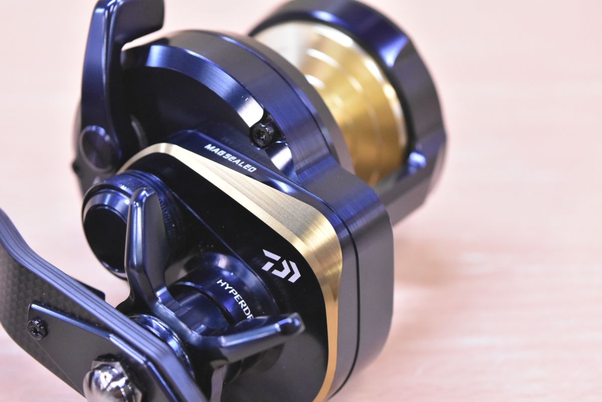 ダイワ　22ソルティガ　15S ダイワ '22 ソルティガ15-SJ・右ハンドル(スロージギングスペシャル