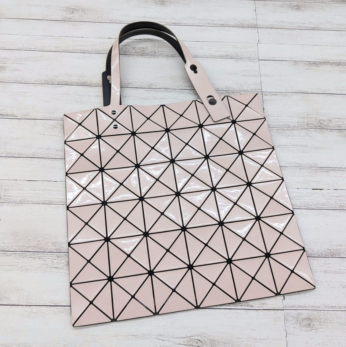 BAO BAO ISSEY MIYAKE バオバオ イッセイミヤケ LUCENT ルーセント