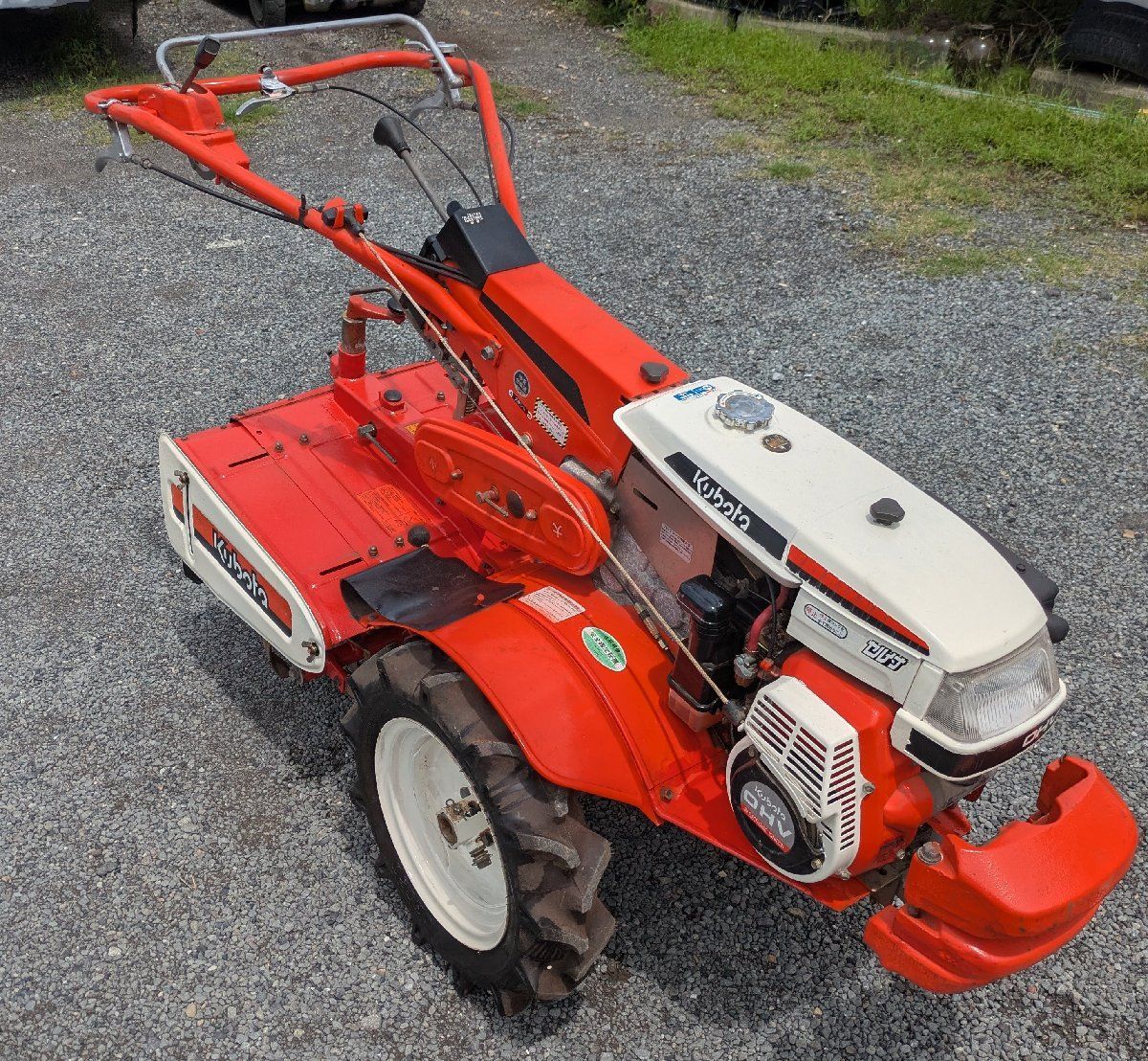 鹿児島発クボタ　セル始動　6.2馬力ディーゼル耕うん機　タイヤ新品　バッテリー新品 鹿児島発クボタ セル始動 6.2馬力ディーゼル耕うん機 タイヤ新品