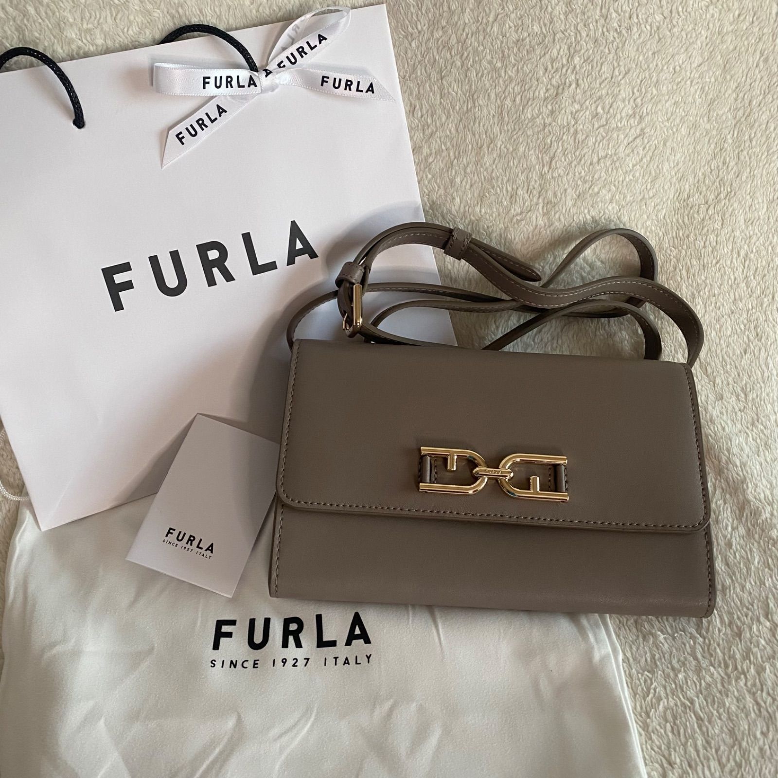 新品 大人気 FURLA METI S POCHETTE 現行ロゴ ショルダーバッグ 