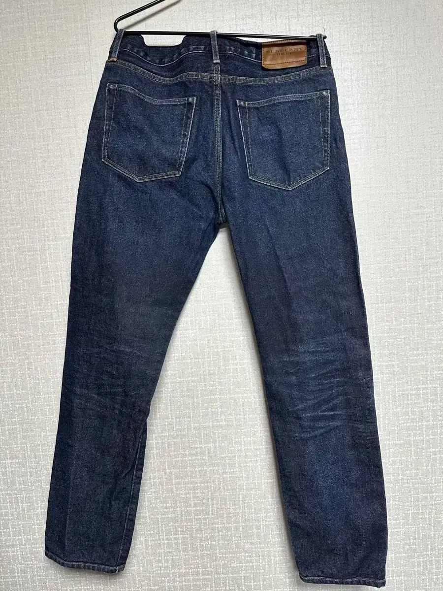 美品　BURBERRYBRIT　バーバリー ブリット　レディース　デニム　30 BURBERRY - バーバリーブリット スキニーデニムパンツ W28
