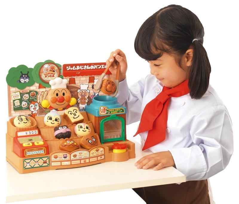 アンパンマン かまどでやこうジャムおじさんのやきたてパン工場