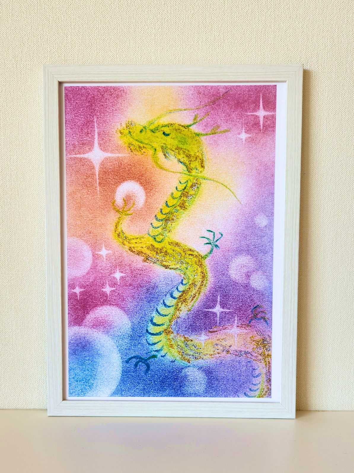 昇り龍】A4サイズのインテリアアート絵画 額付き - メルカリ