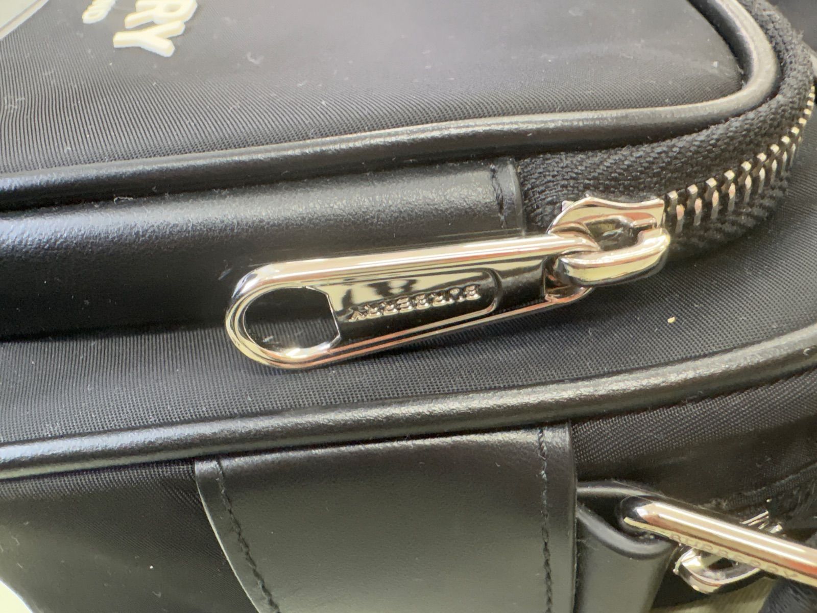 バーバリー ボディバッグ ウエストポーチ レザー×ナイロン TB総柄 黒