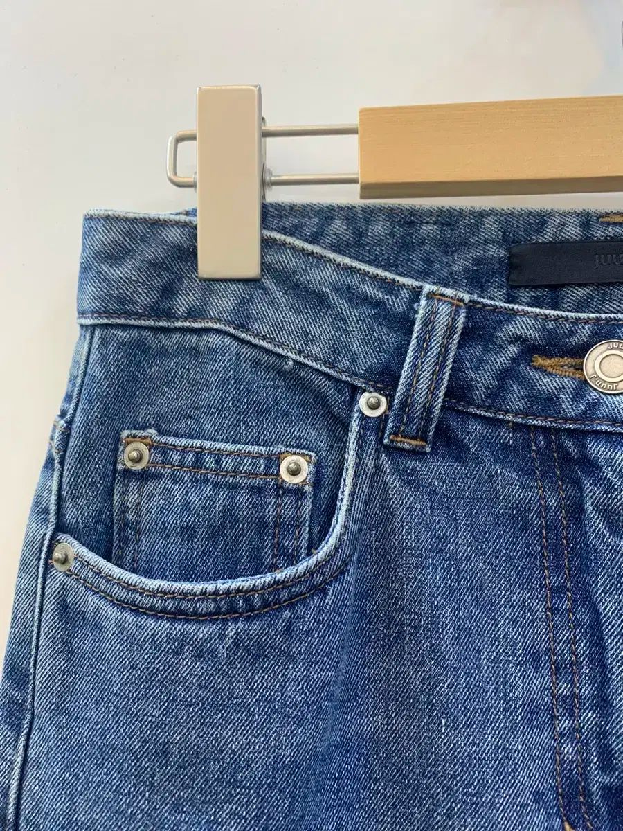 June.J ジュンジー デニムパンツ 26 27 DECORATOM_COM_BR