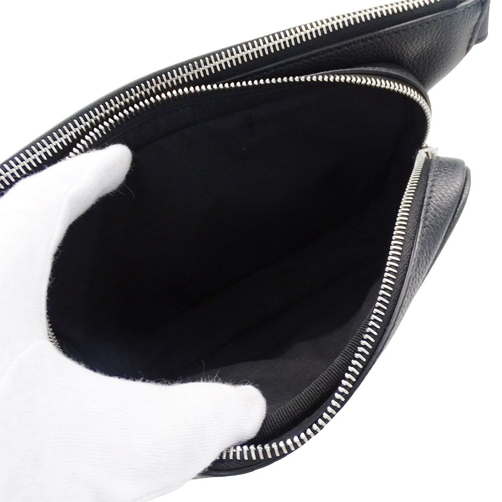 【美品】フェンディ ウエストポーチ ボディバッグ レザー×PVC FF柄 黒 楽天市場】【バッグ】FENDI フェンディ ズッカ柄 ウエストポーチ