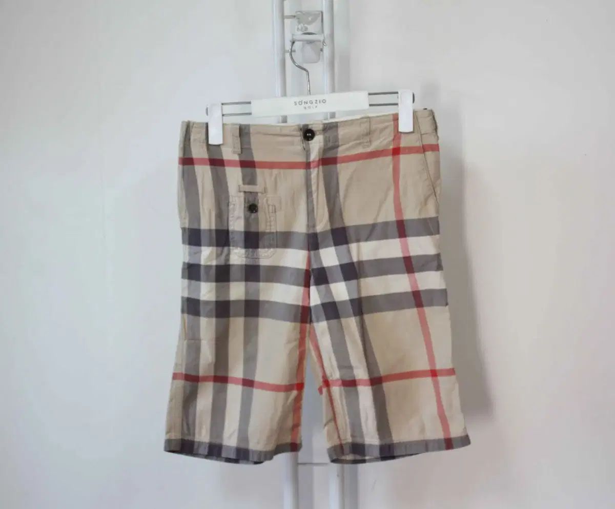P ー 6527 バーバリー 男の子用 ノヴァチェック 半ズボン 14Y