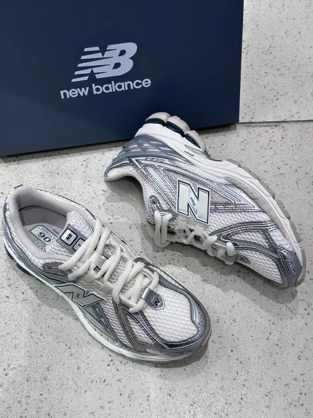 New Balance ニューバランス スニーカー M1906REE NEWBALANCE1906 SILVER IVORY シューズ ニューバランス1906 シルバー アイボリー メッシュ メンズ レディース