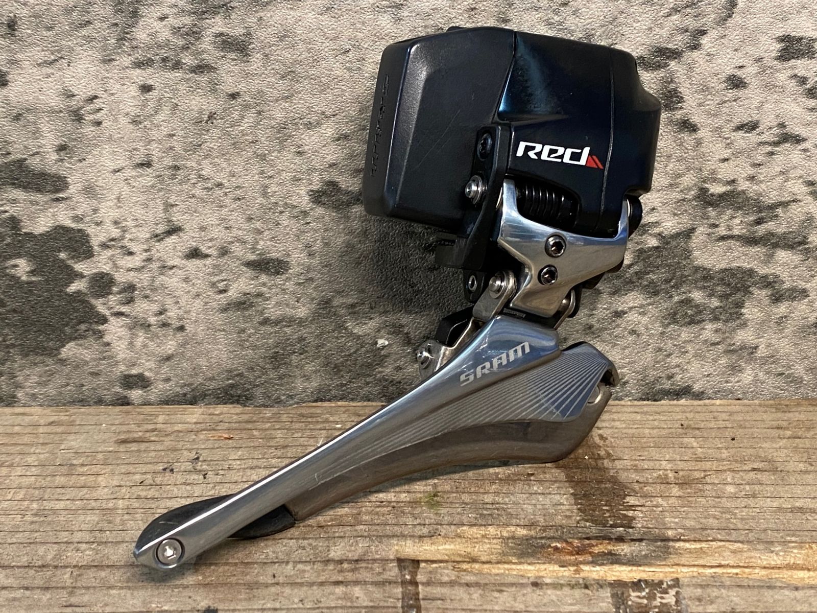 JB570 スラム SRAM レッド Red eTap 直付 フロントディレイラー