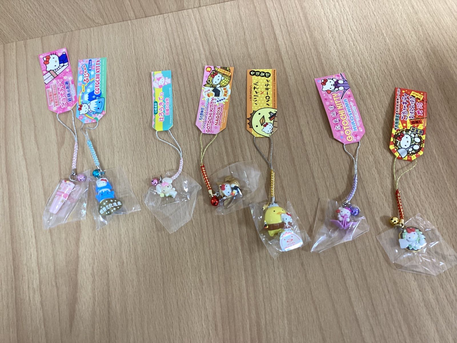 I658ご当地キティちゃん 根付けストラップ 12個セット