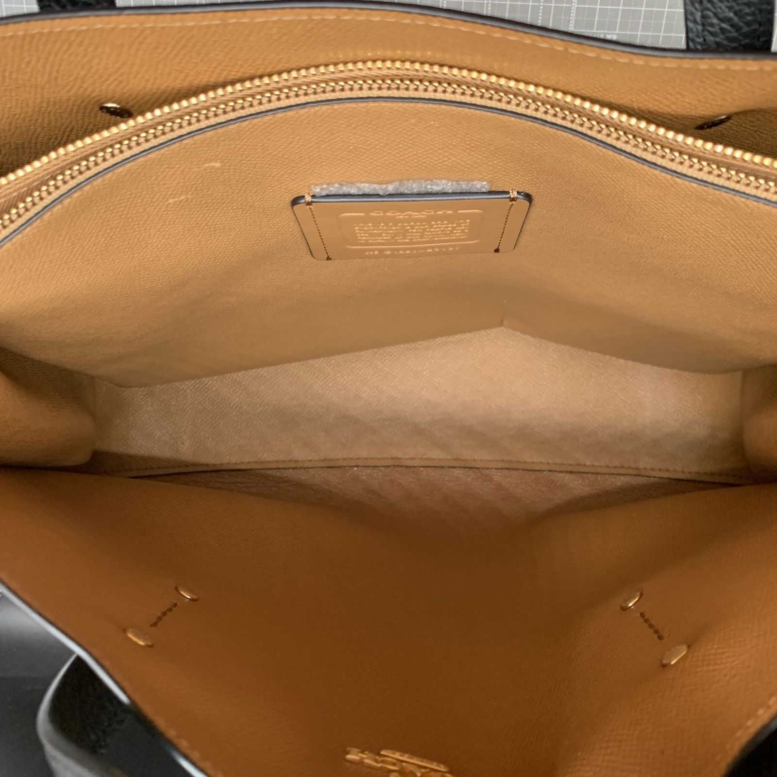 P449未使用保管品 コーチ トートバッグ ハンドバッグ ショルダーバッグ 