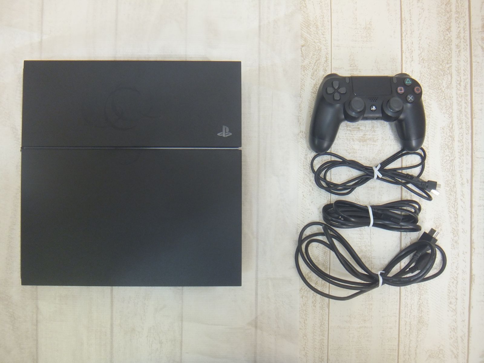 可愛いクリスマスツリーやギフトが！ 新品、未使用 052 PS4 CUH-1200A