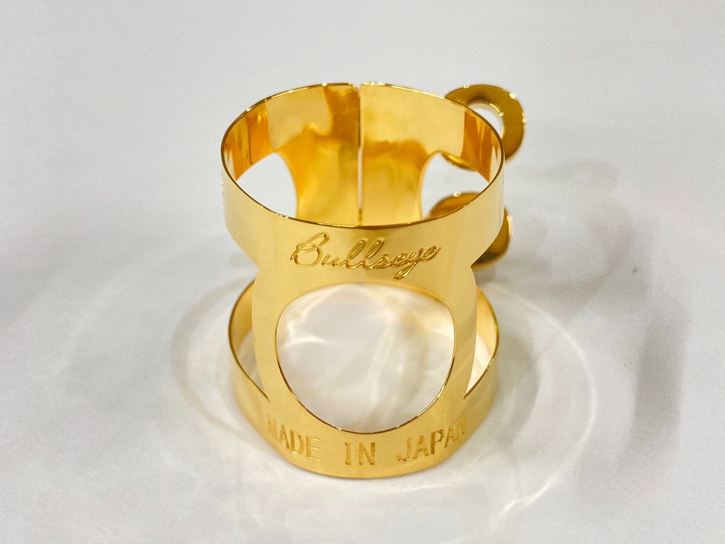 ブルズアイ バリトンサックス用リガチャー ルソーサイズ GP - メルカリ