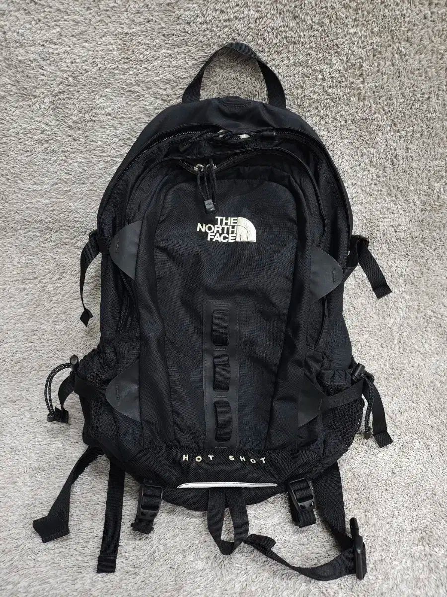 THE NORTH FACE ブラックバックパック THE NORTH FACE ブラック バック