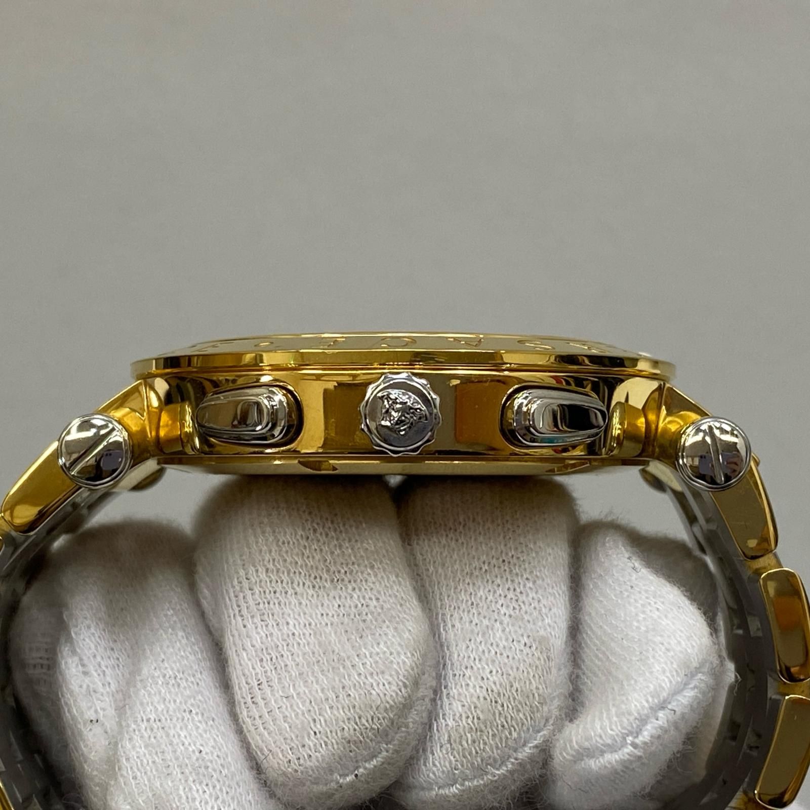 加古川店】 中古 VERSACE | ヴェルサーチ 腕時計 Vレース GMT アラーム 