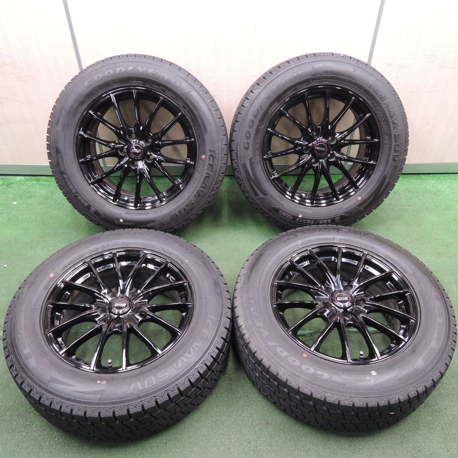 *送料無料*バリ溝！キレイ！9.5分スタッドレス 225/65R17 グッドイヤー アイスナビ SUV D.O.S. DOS 17インチ PCD114.3/5H4011405TNス