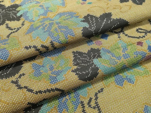 平和屋着物○本場大島紬 7マルキ 葡萄蔦の葉文 正絹 逸品 DAAR4345tw  