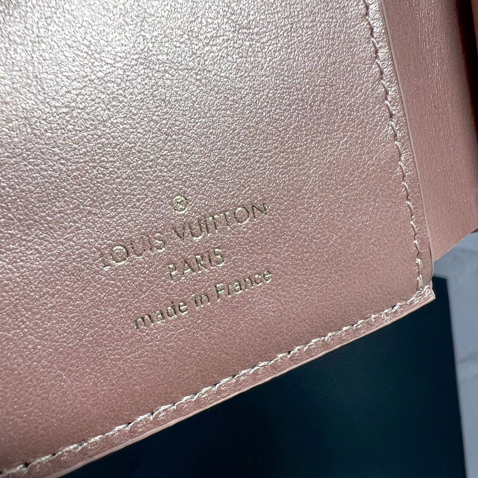 【いいね！】ルイヴィトン モノグラム ルー エンボス 黄色 ※鑑定画像有 LOUIS VUITTON／ルイヴィトン M81996 モノグラムエンボス