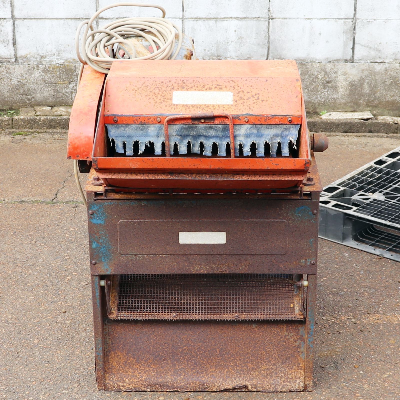 新潟発 笹川農機 砕土機 ロータリーサイド SS400型(ジャンク) メーカー