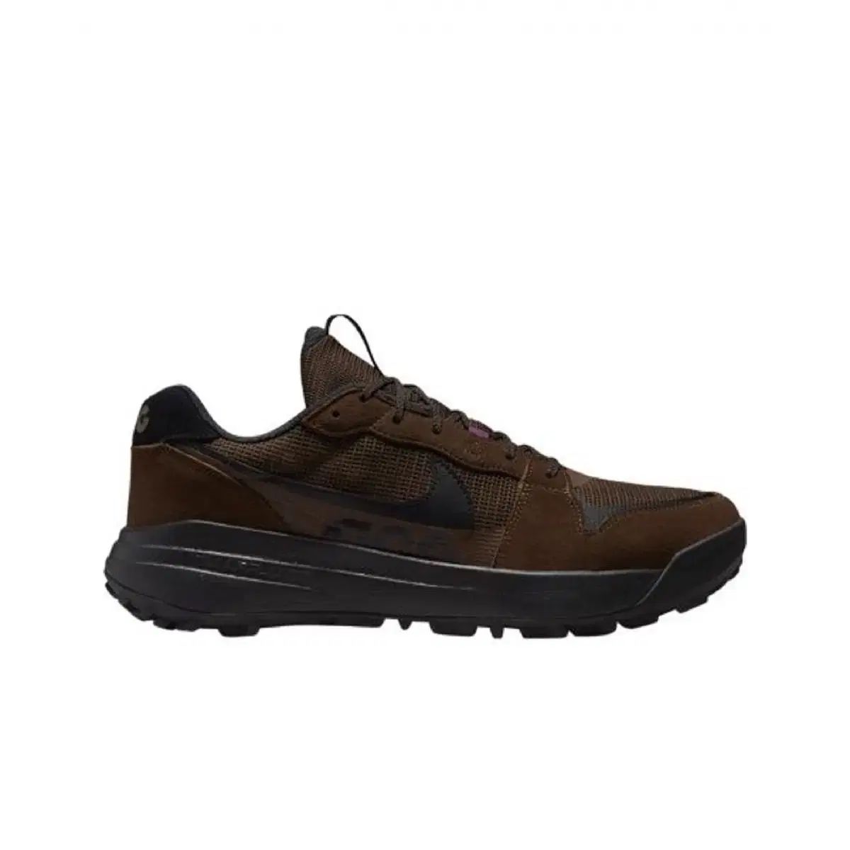 NIKE ナイキ acg ローケート カカオ 270