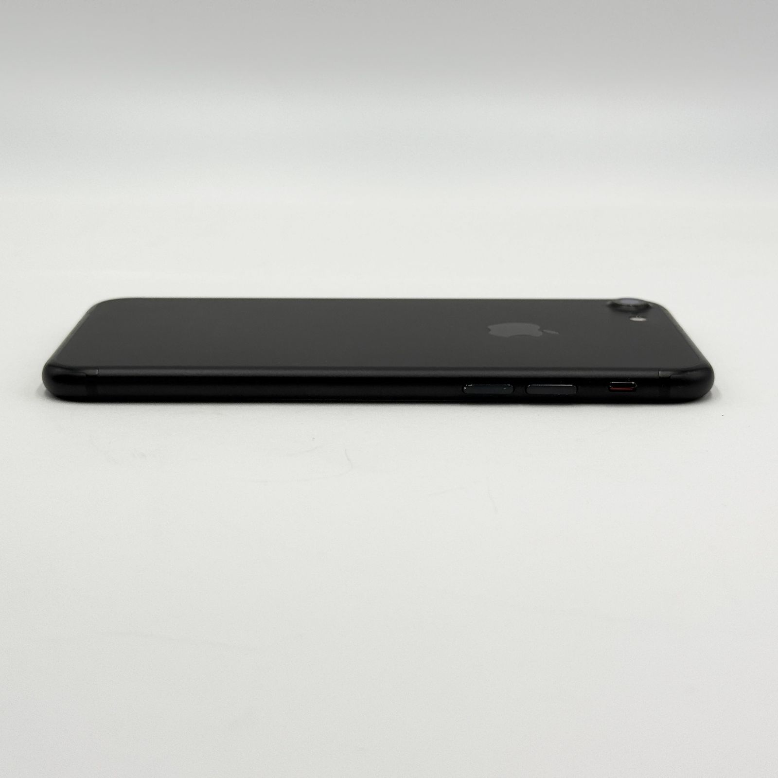 iPhone7 A1779 (MNCP2J/A) 128GB ジェットブラック 【国内版SIMフリー 
